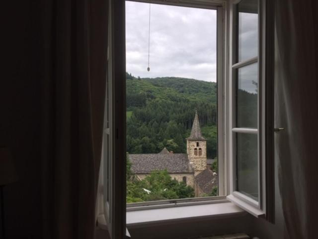 Bed and Breakfast Le Couvent Saint-Just-sur-Viaur Exterior foto